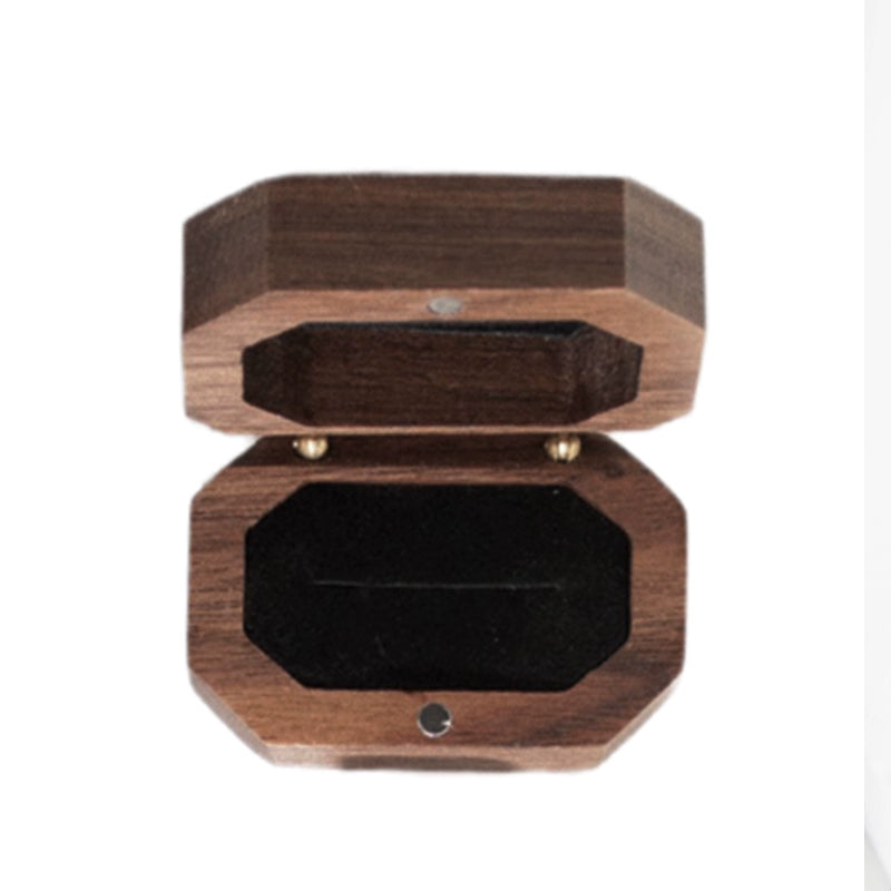 Engagement Ring Box Walnut Ultra Small Portable Fancy Mini Engagement Creative Wedding Retro Single Ring Box